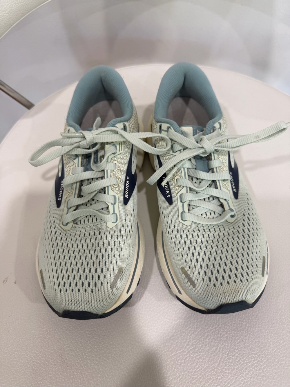 Brooks kids  Athletic Shoes in Mint Green with Navy Accents unisex